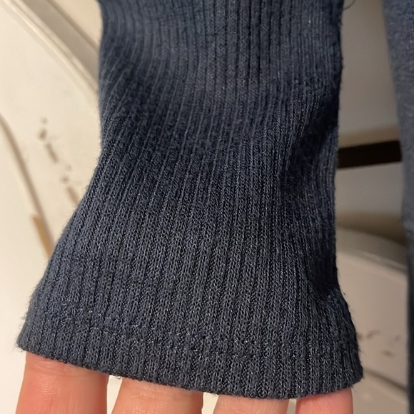 ANTHROPOLOGIE CUPIO BLUSH CUTOUT NECK SWEATER THUNDERCLOUD SIZE MEDIUM - Picture 4 of 10